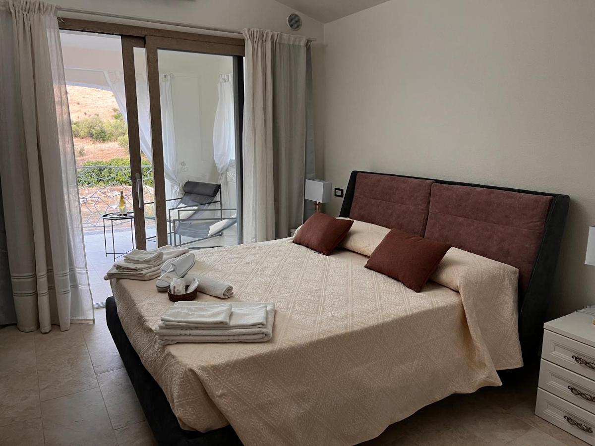 Lamefata Hotel San Teodoro  Buitenkant foto