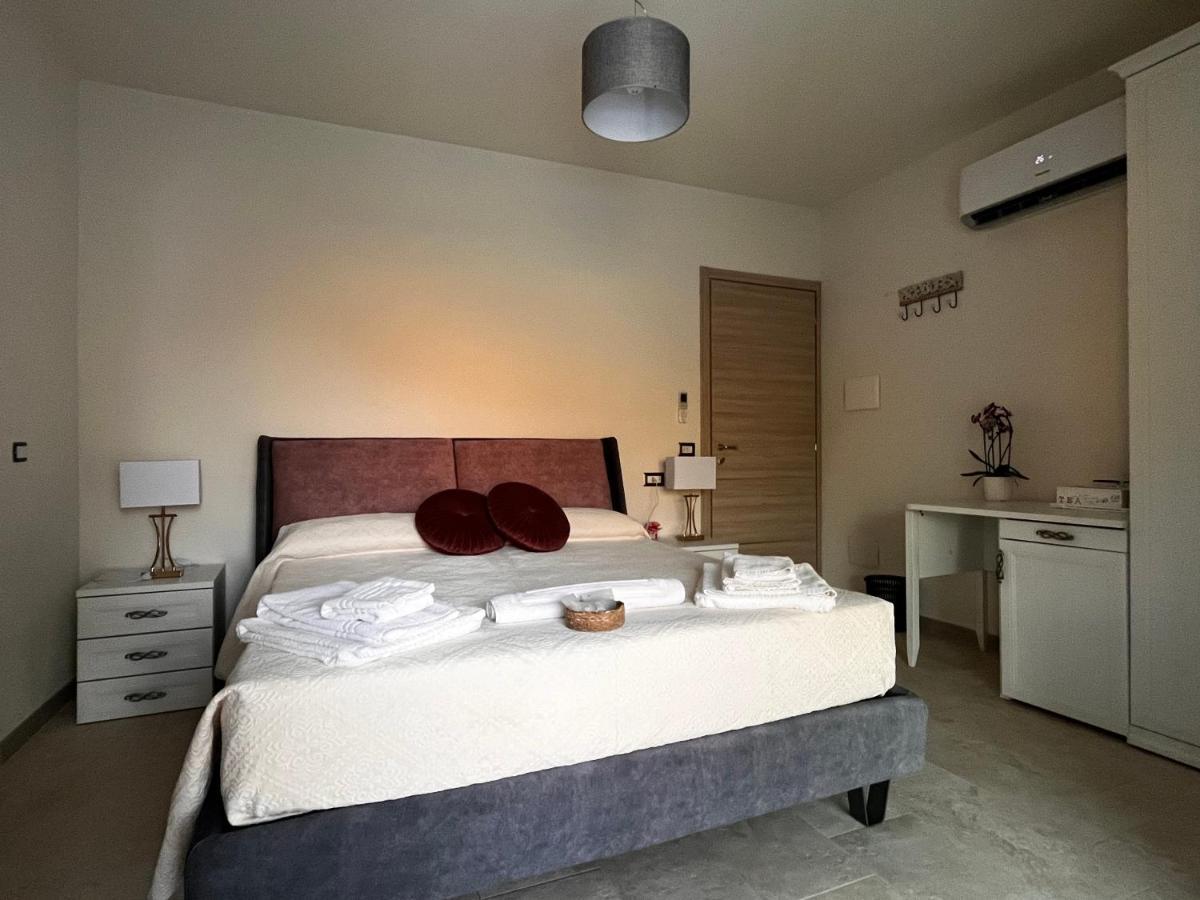 Lamefata Hotel San Teodoro  Buitenkant foto